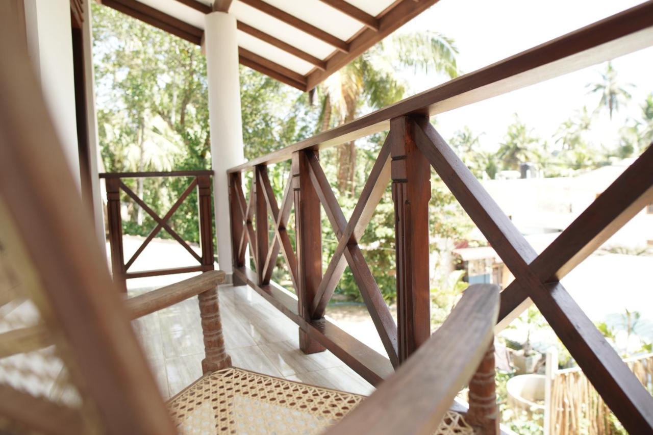 Surf Nest Hiriketiya Hotel ดิคเวลลา ภายนอก รูปภาพ