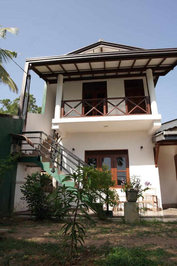 Surf Nest Hiriketiya Hotel ดิคเวลลา ภายนอก รูปภาพ