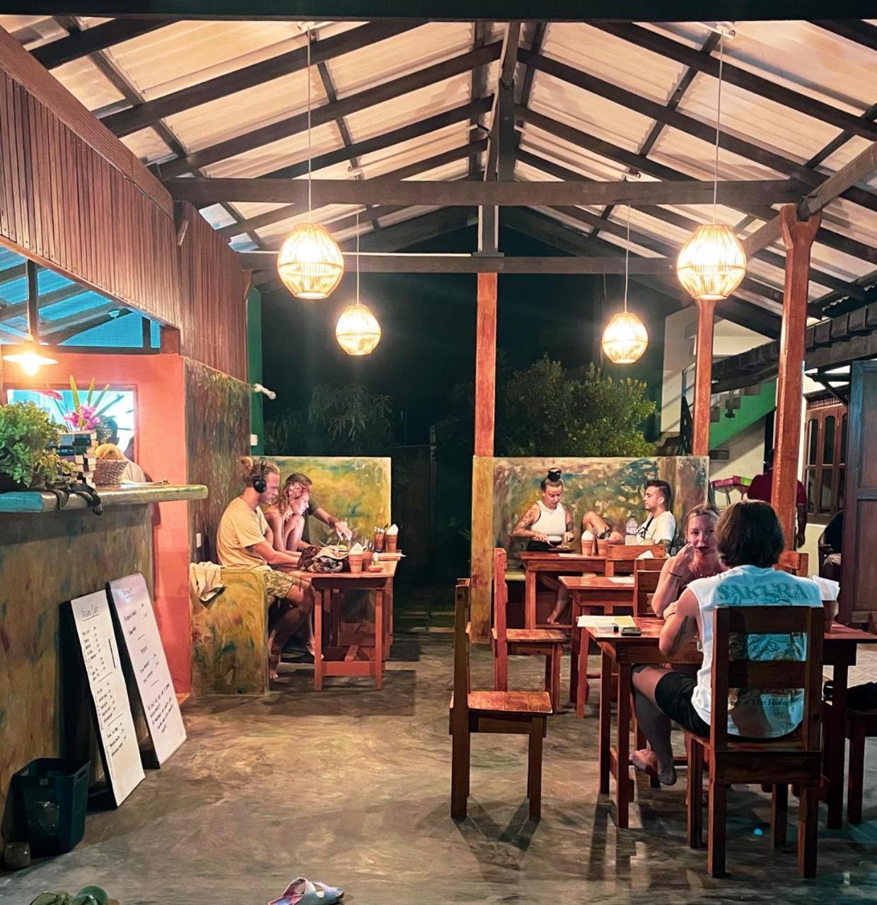 Surf Nest Hiriketiya Hotel ดิคเวลลา ภายนอก รูปภาพ